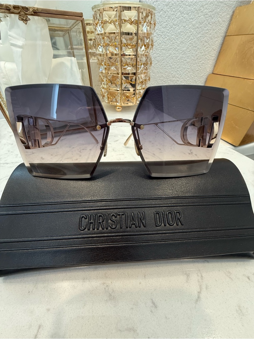 Dior 30Montaigne S7U Sunglasses - Picture 3 of 7